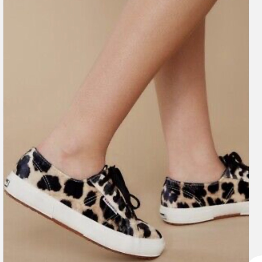 Superga 2750
Velvet Leopard Print
Size:8 NWOB